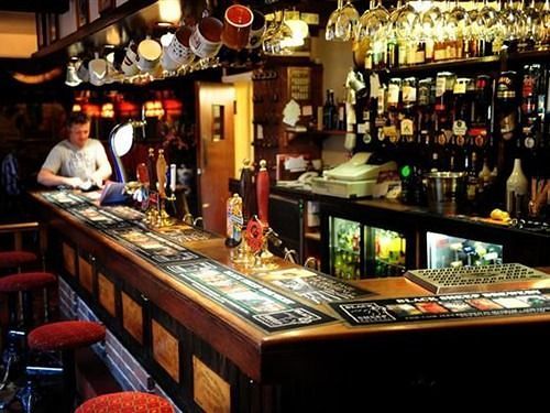 The Bull At Foolow Bed & Breakfast 4*